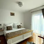 بيت ضيافة Agropensiunea Paradisul 4*