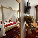 Agropensiunea Paradisul بيت ضيافة