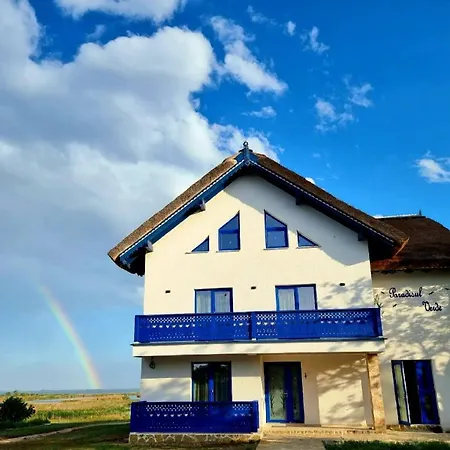 Agropensiunea Paradisul بيت ضيافة 4*
