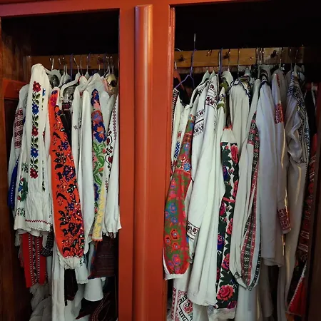 Paradisul بيت ضيافة 4*